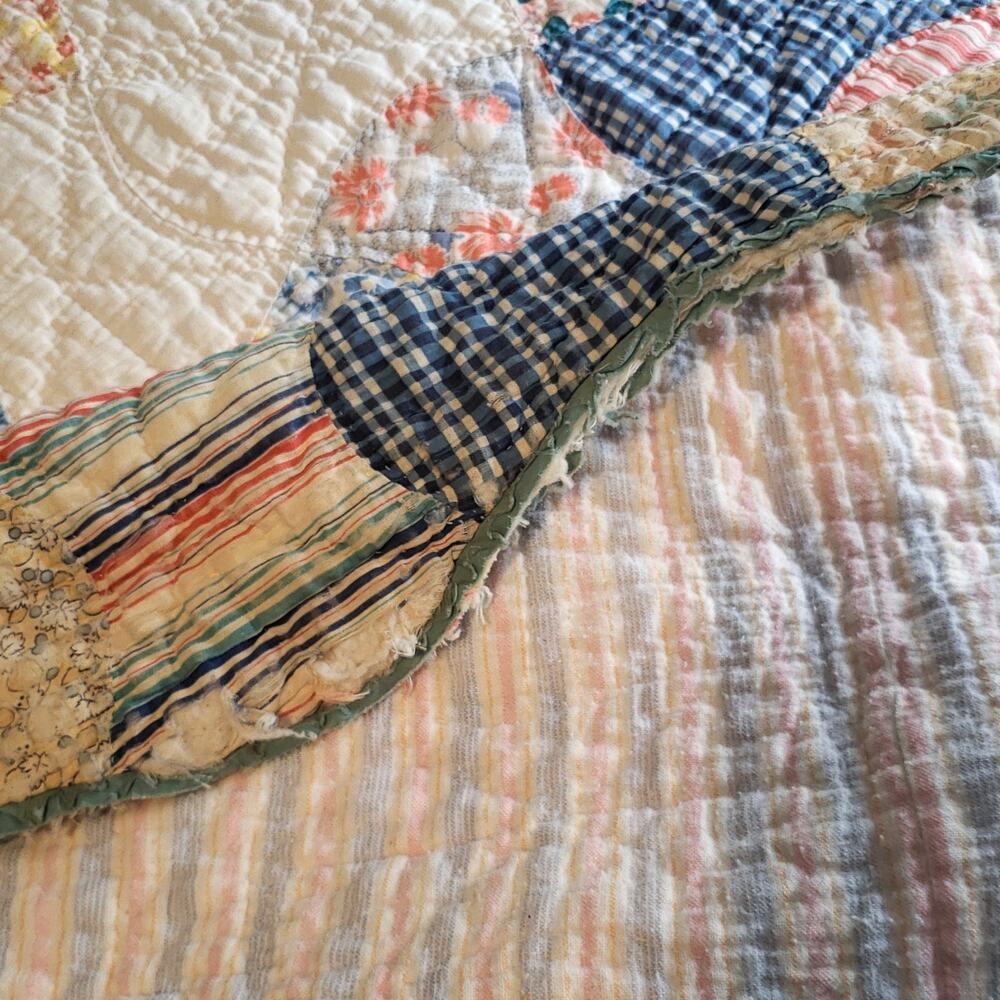 vintage hand quilted  patchwork quilt. scrappy, bow-tie patterns scalloped edge - Picture 4 of 11